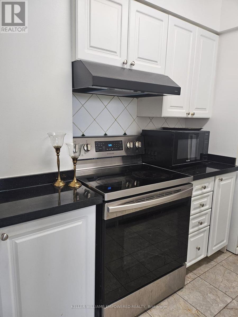 Photo 22 of 806 238 Doris Avenue, Toronto ON