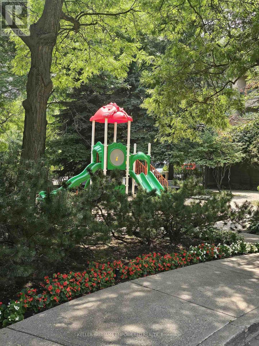 Photo 23 of 806 238 Doris Avenue, Toronto ON