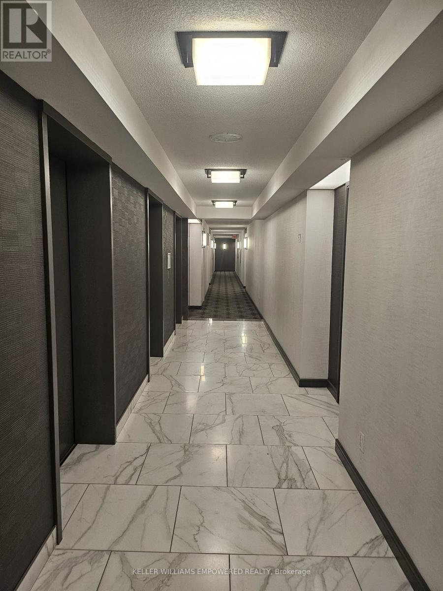 Photo 7 of 806 238 Doris Avenue, Toronto ON