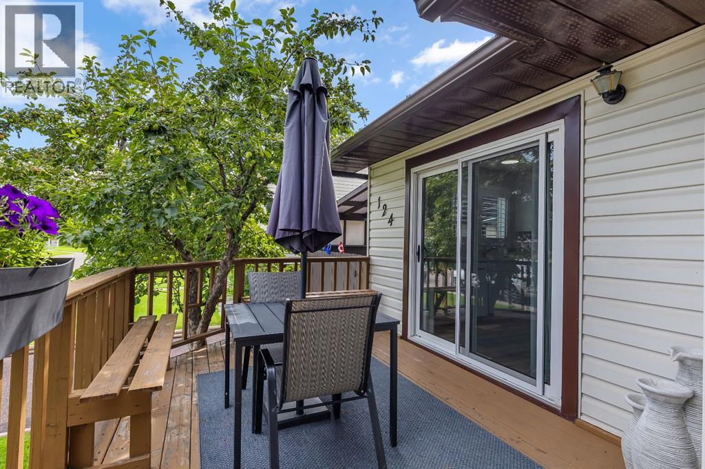 Single Family House Bungalow for Sale in  Fallswater Road NE Falconridge Calgary 