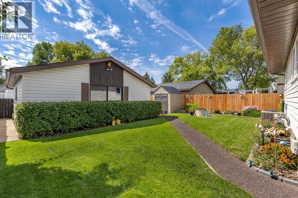 Single Family House Bungalow for Sale in  Fallswater Road NE Falconridge Calgary 