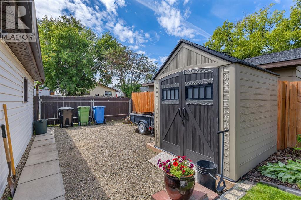 Single Family House Bungalow for Sale in  Fallswater Road NE Falconridge Calgary 