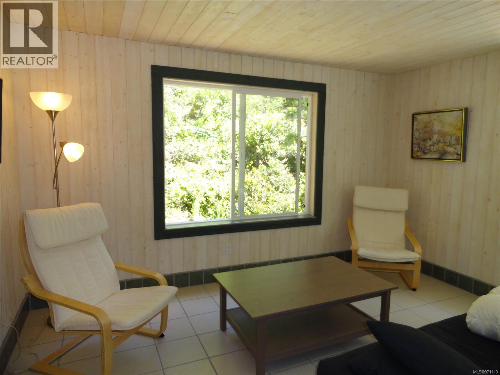 226 Bold Point Rd, Quadra Island