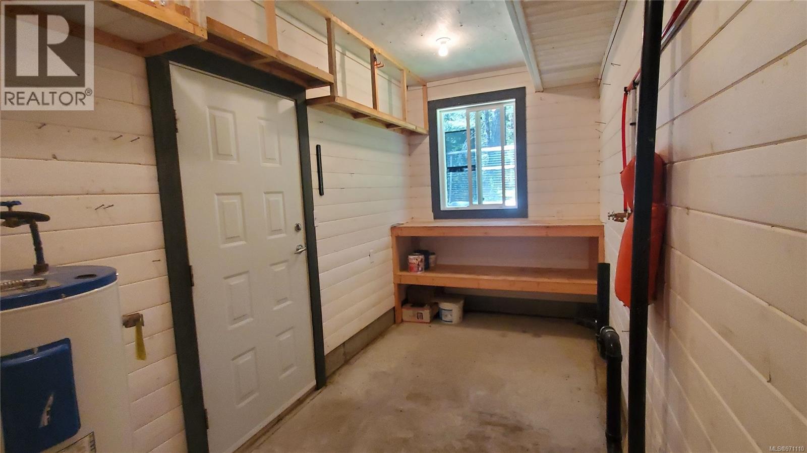 226 Bold Point Rd, Quadra Island