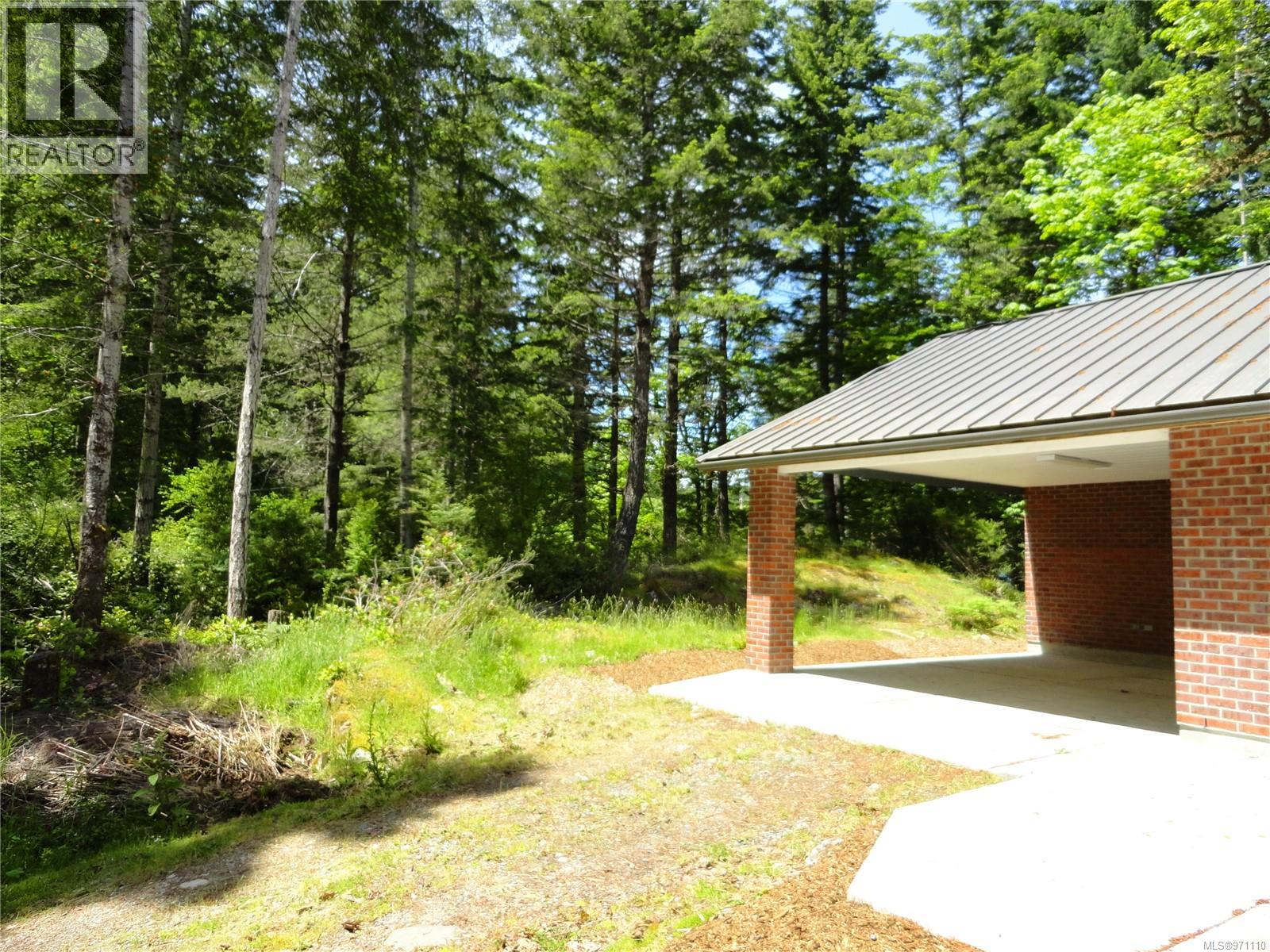 226 Bold Point Rd, Quadra Island