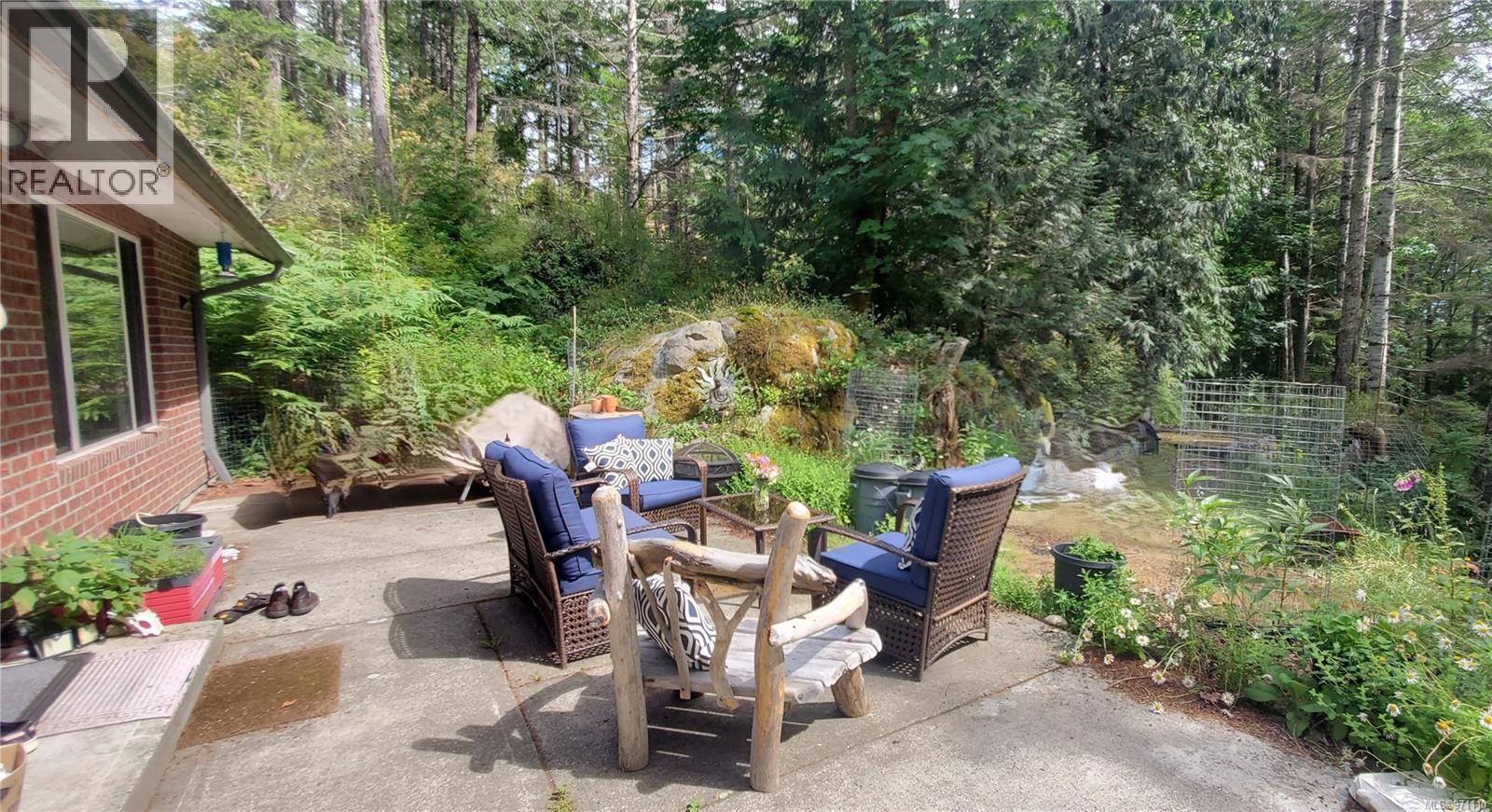226 Bold Point Rd, Quadra Island