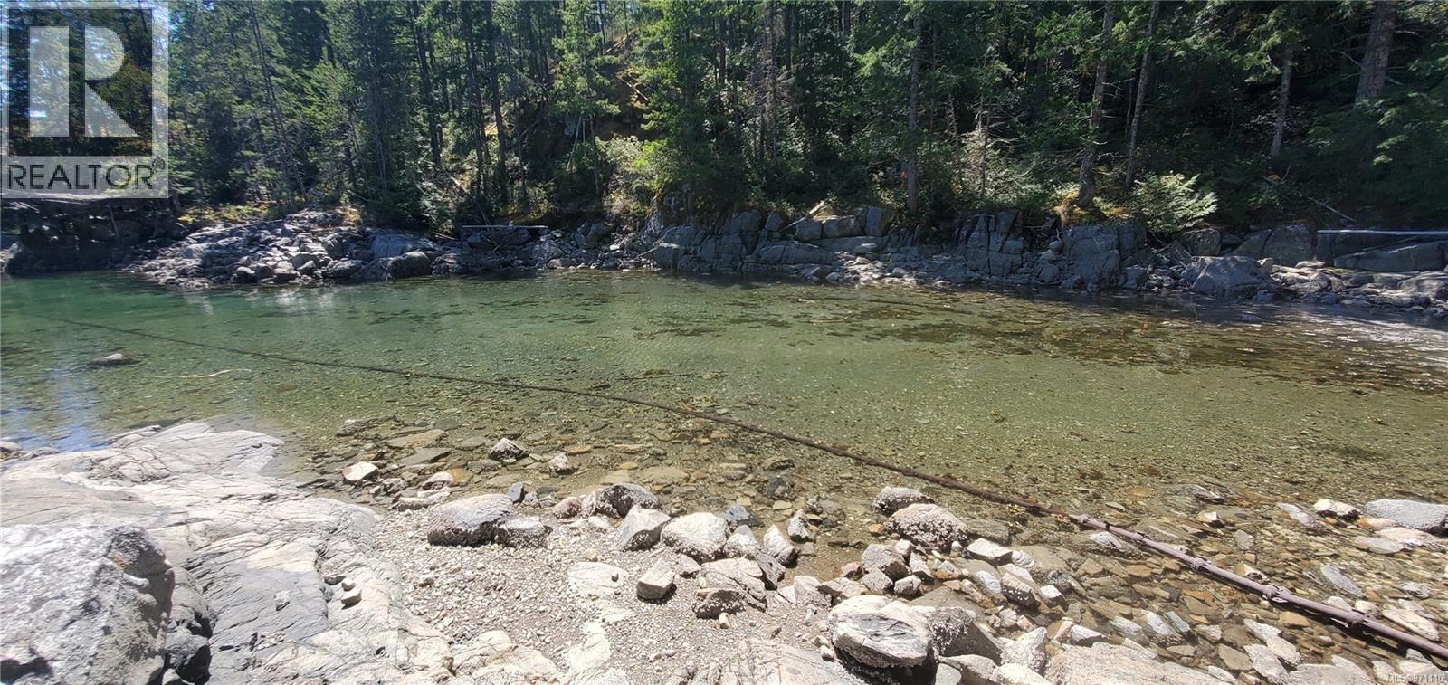 226 Bold Point Rd, Quadra Island