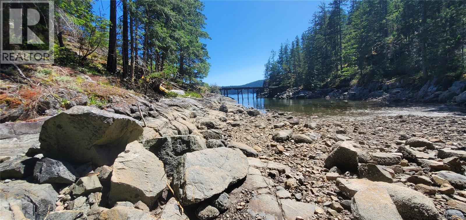 226 Bold Point Rd, Quadra Island