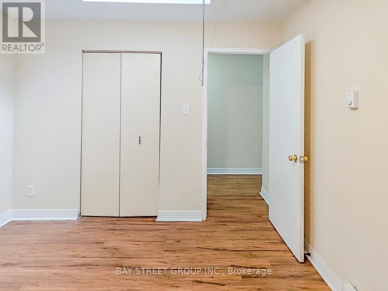 Photo 17 of 2nd Flr 5130 A Dundas Street W, Toronto ON