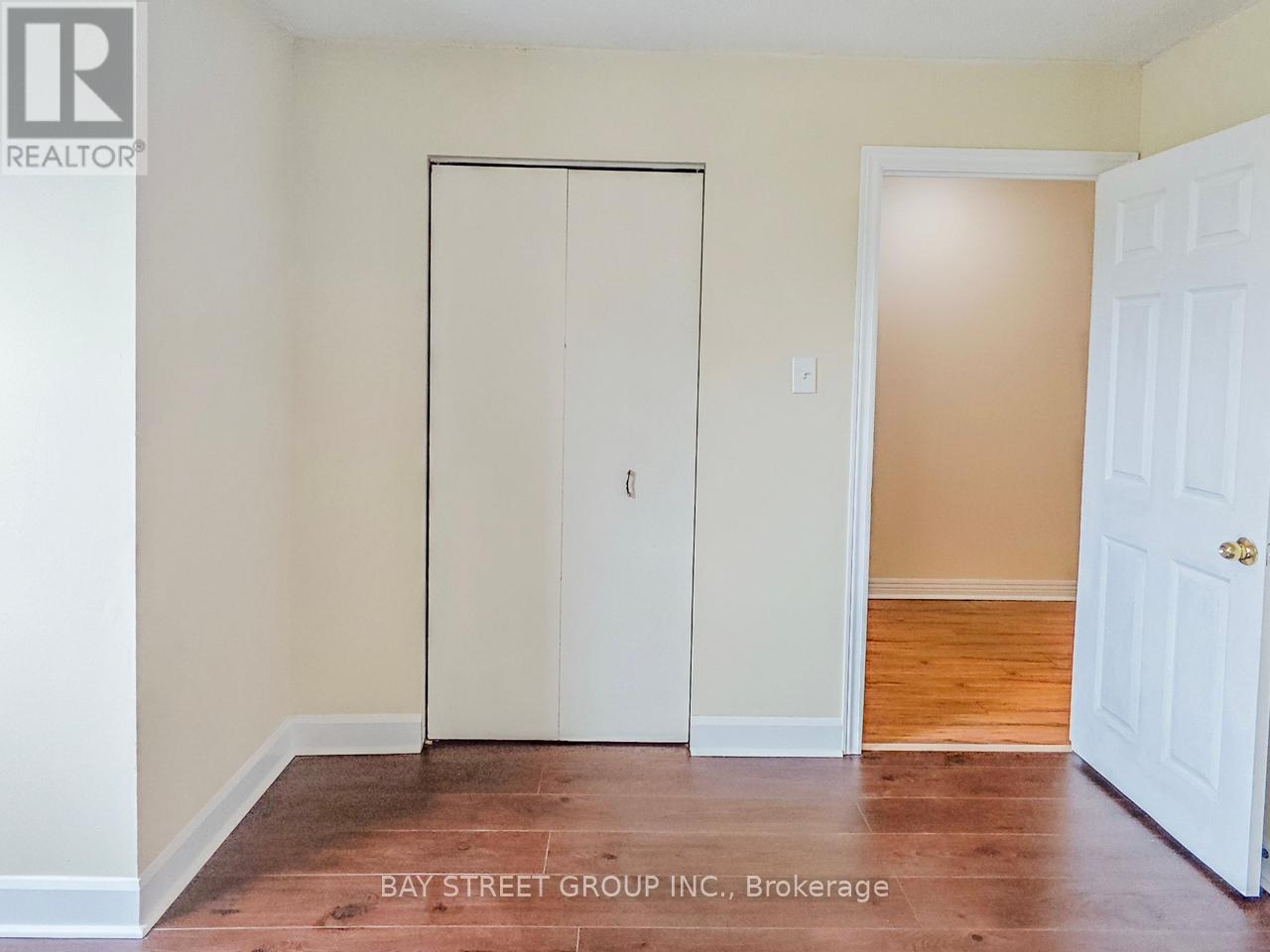 Photo 25 of 2nd Flr 5130 A Dundas Street W, Toronto ON