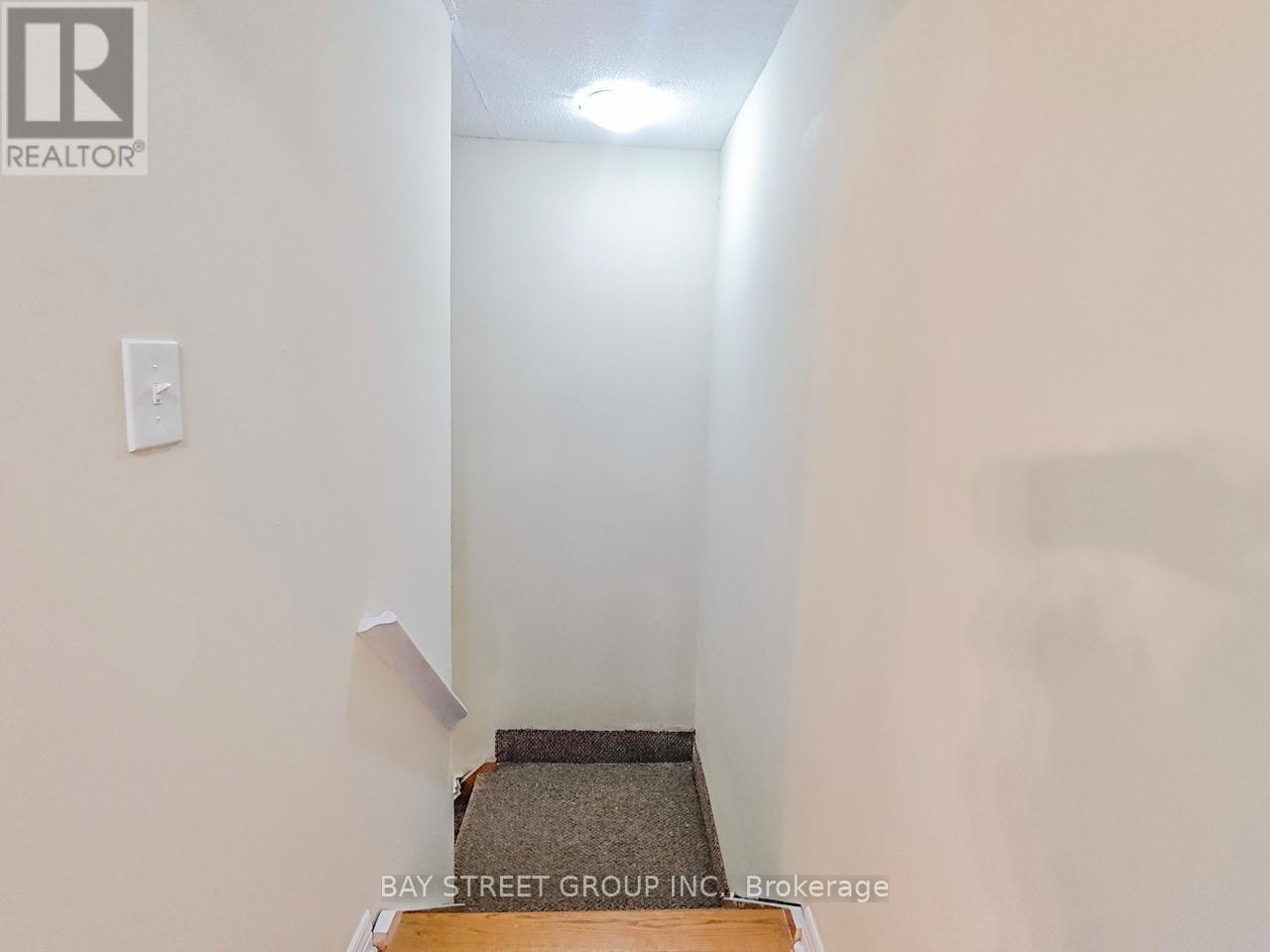 Photo 27 of 2nd Flr 5130 A Dundas Street W, Toronto ON