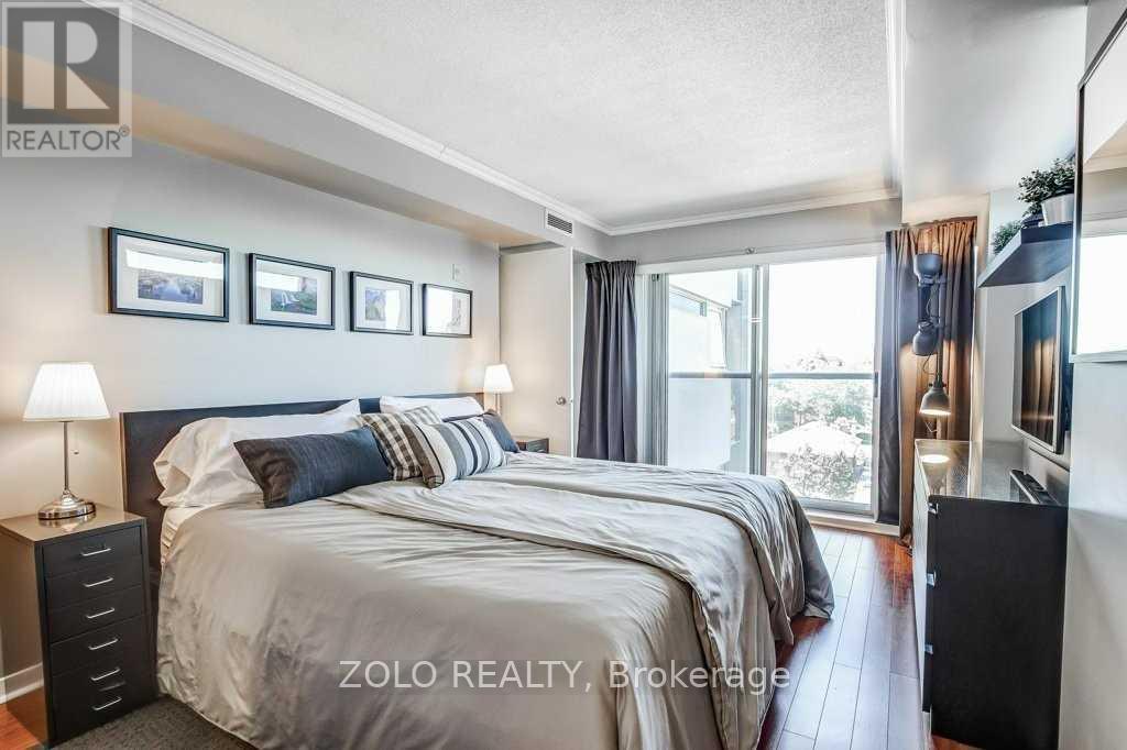 Photo 18 of 409 1040 The Queensway Street, Toronto ON
