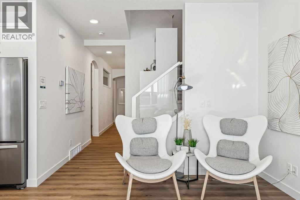 Photo 11 of 541 Savanna Drive Ne, Calgary AB