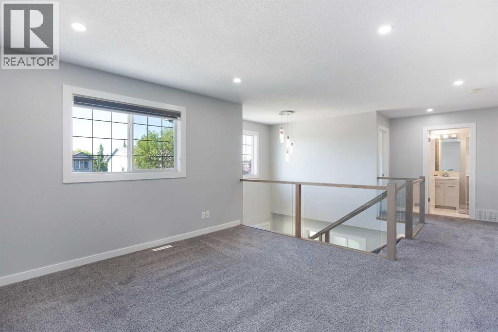 Photo 18 of 128 West Creek Drive, Chestermere AB