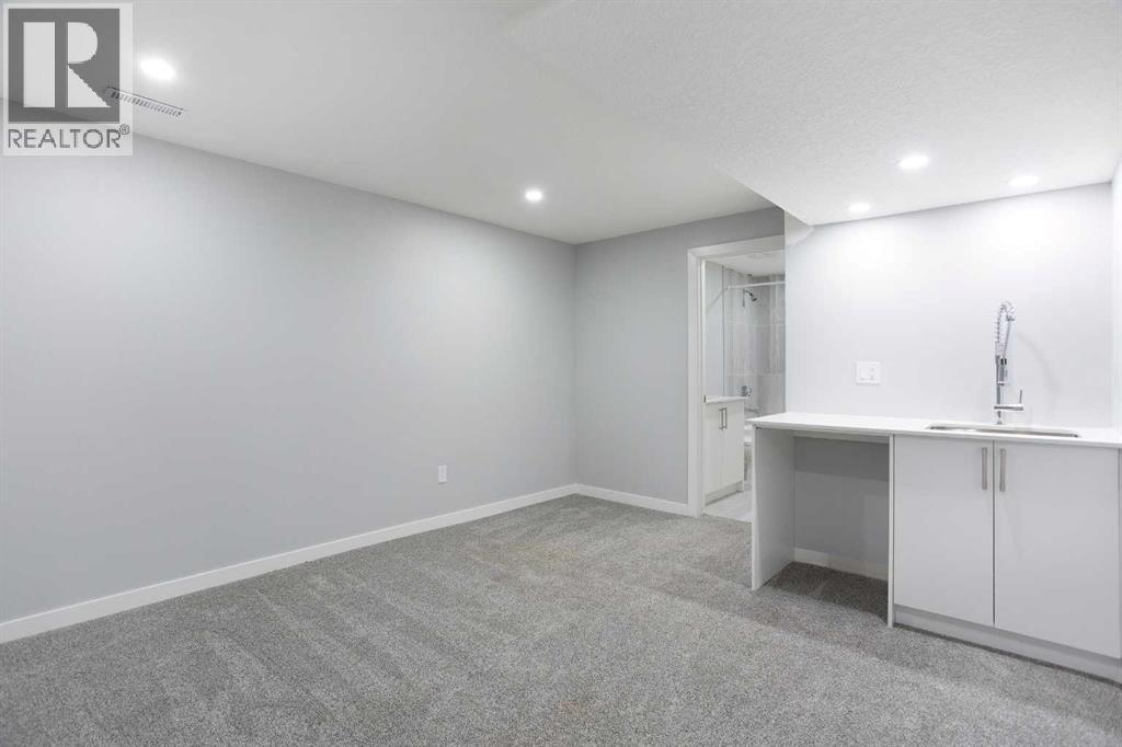 Photo 31 of 128 West Creek Drive, Chestermere AB