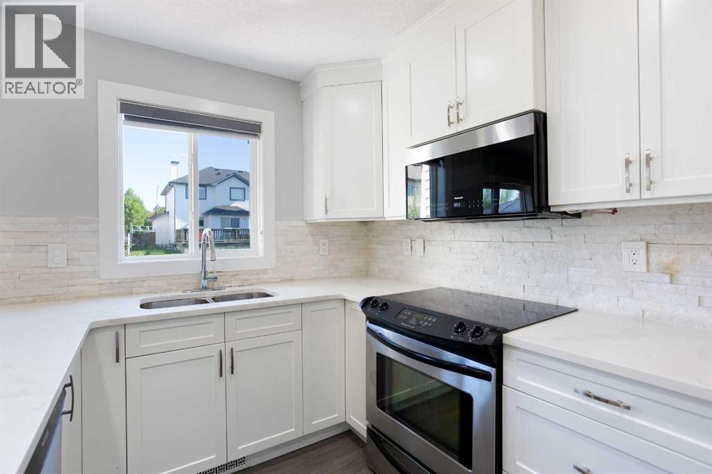 Photo 11 of 128 West Creek Drive, Chestermere AB