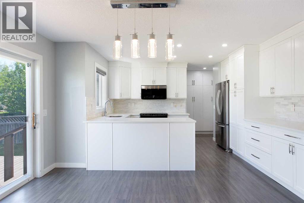 Photo 9 of 128 West Creek Drive, Chestermere AB