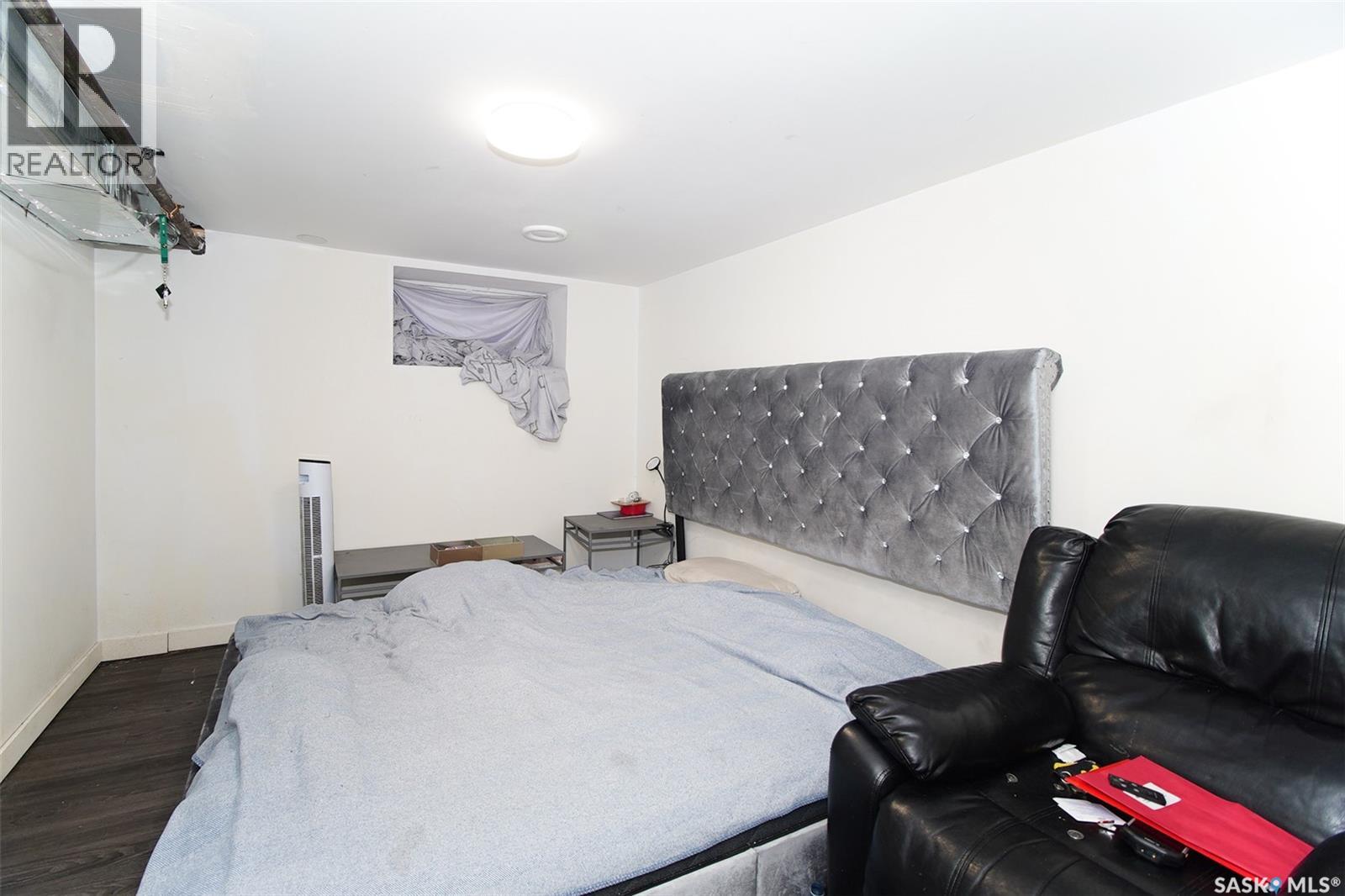 Photo 13 of 1428 Queen Street, Regina SK