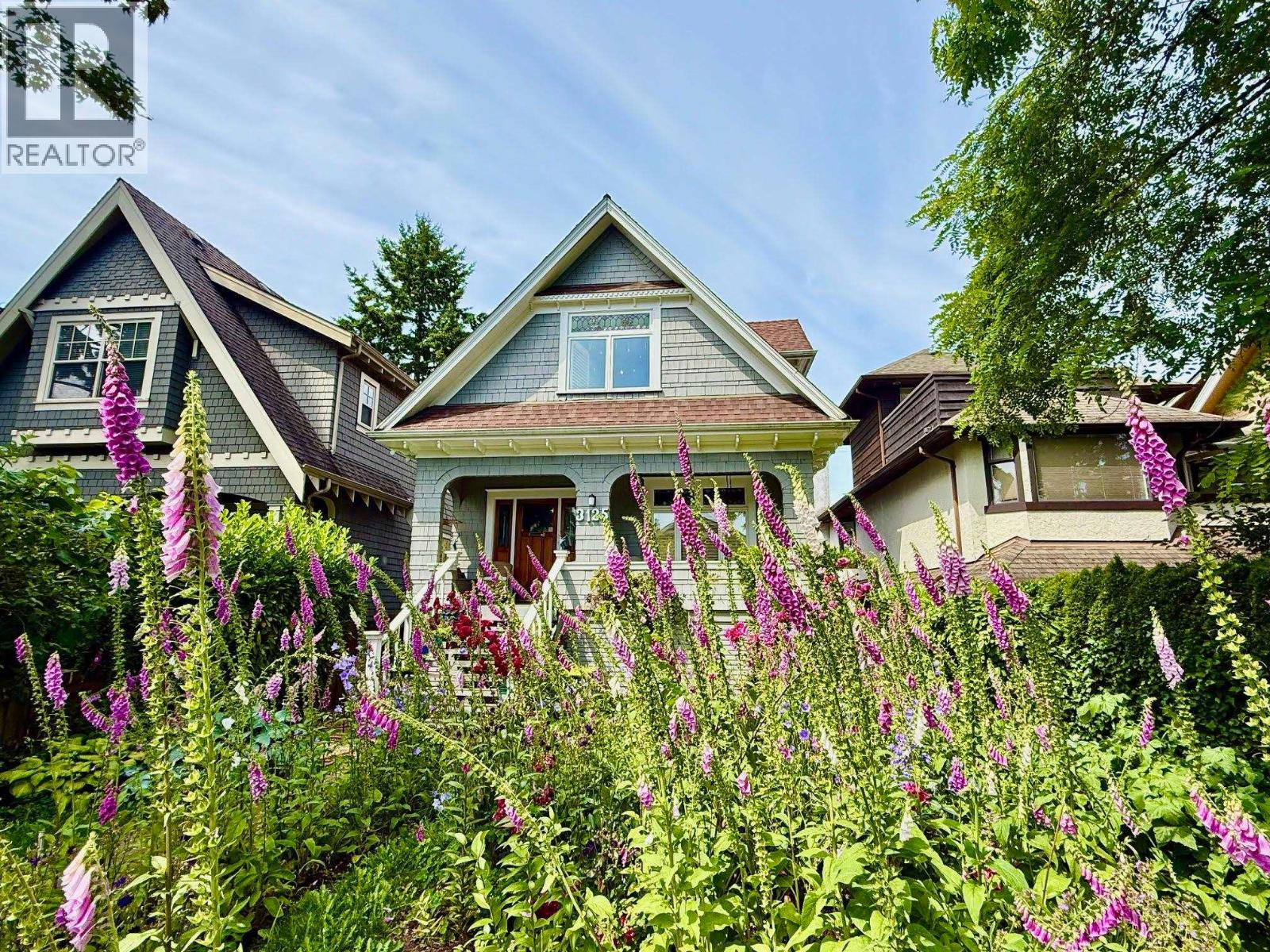 Photo 13 of 3125 W 3rd Avenue, Vancouver BC