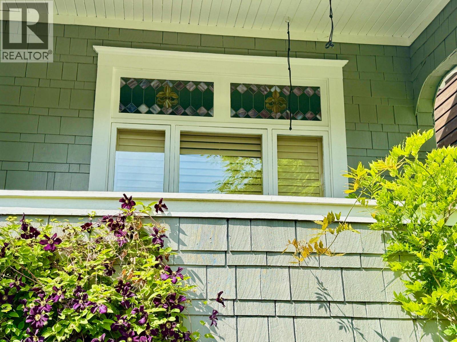 Photo 5 of 3125 W 3rd Avenue, Vancouver BC