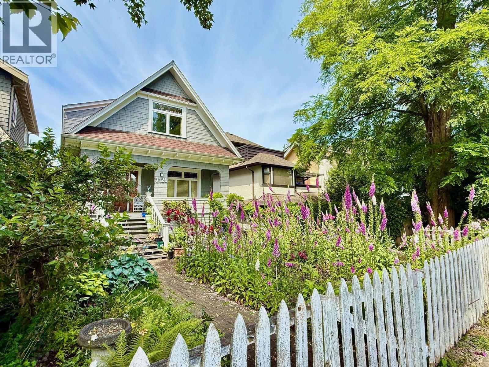Photo 8 of 3125 W 3rd Avenue, Vancouver BC
