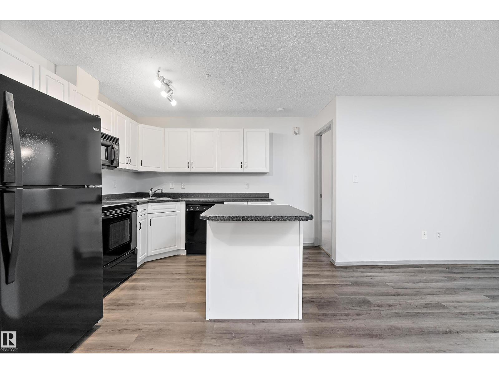 Photo 2 of 126 279 Suder Greens Dr Nw, Edmonton AB