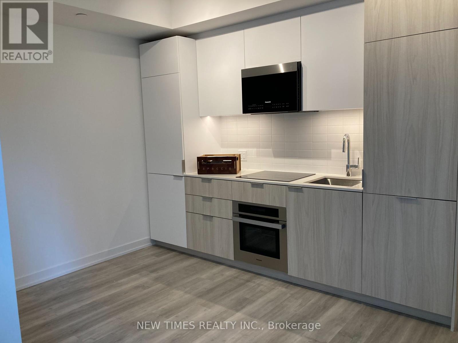 Photo 8 of 815 425 Front St E Avenue, Toronto ON