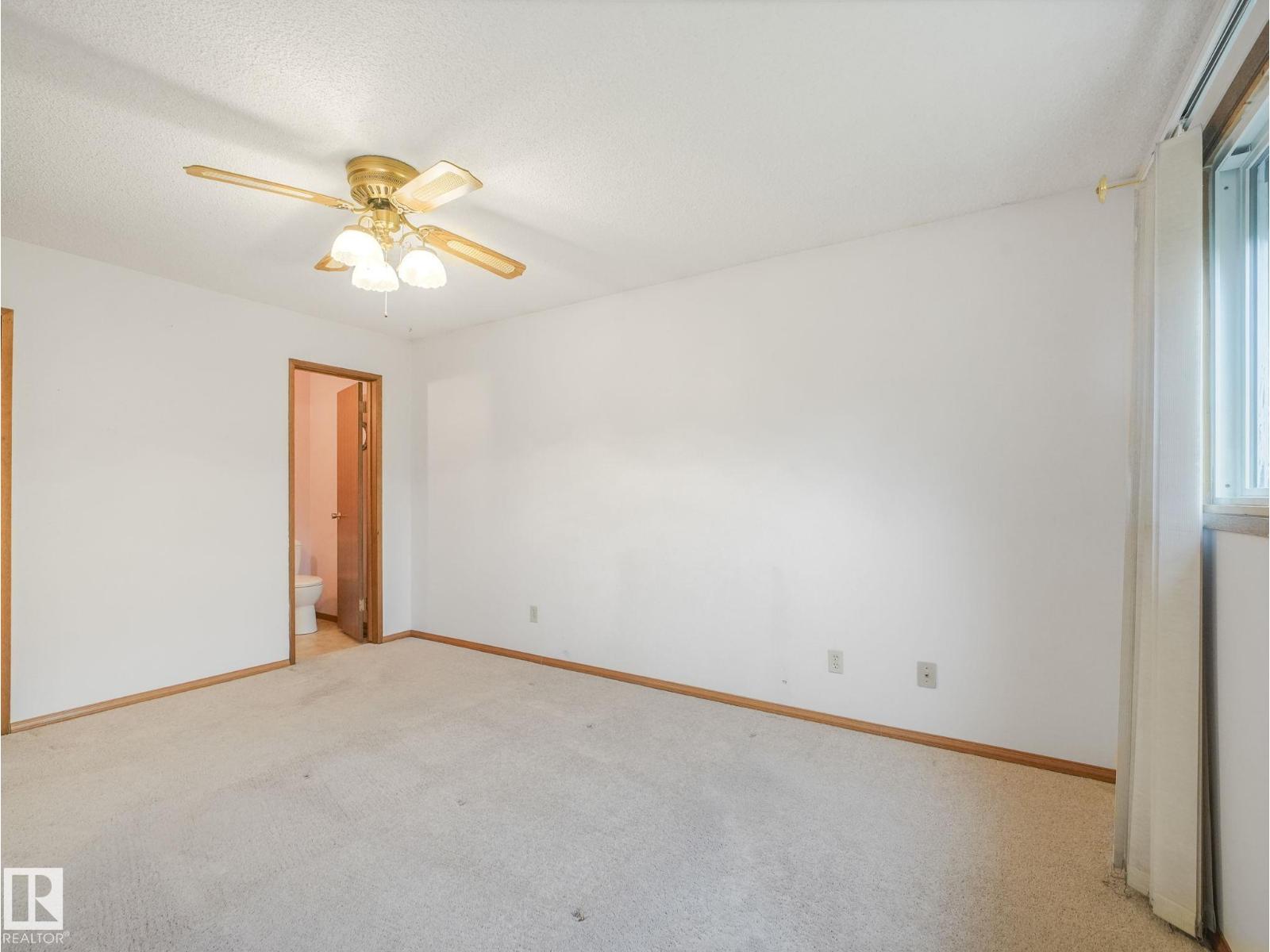 Photo 32 of 16512 109 St Nw, Edmonton AB