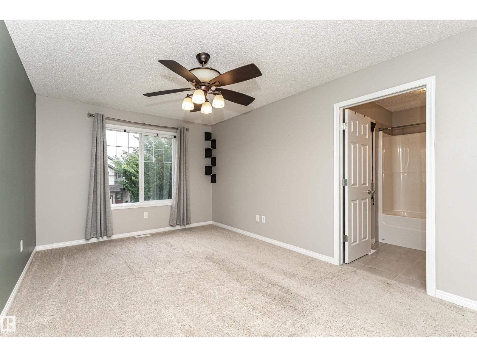 Photo 16 of 1642 Chapman Wy Sw, Edmonton AB