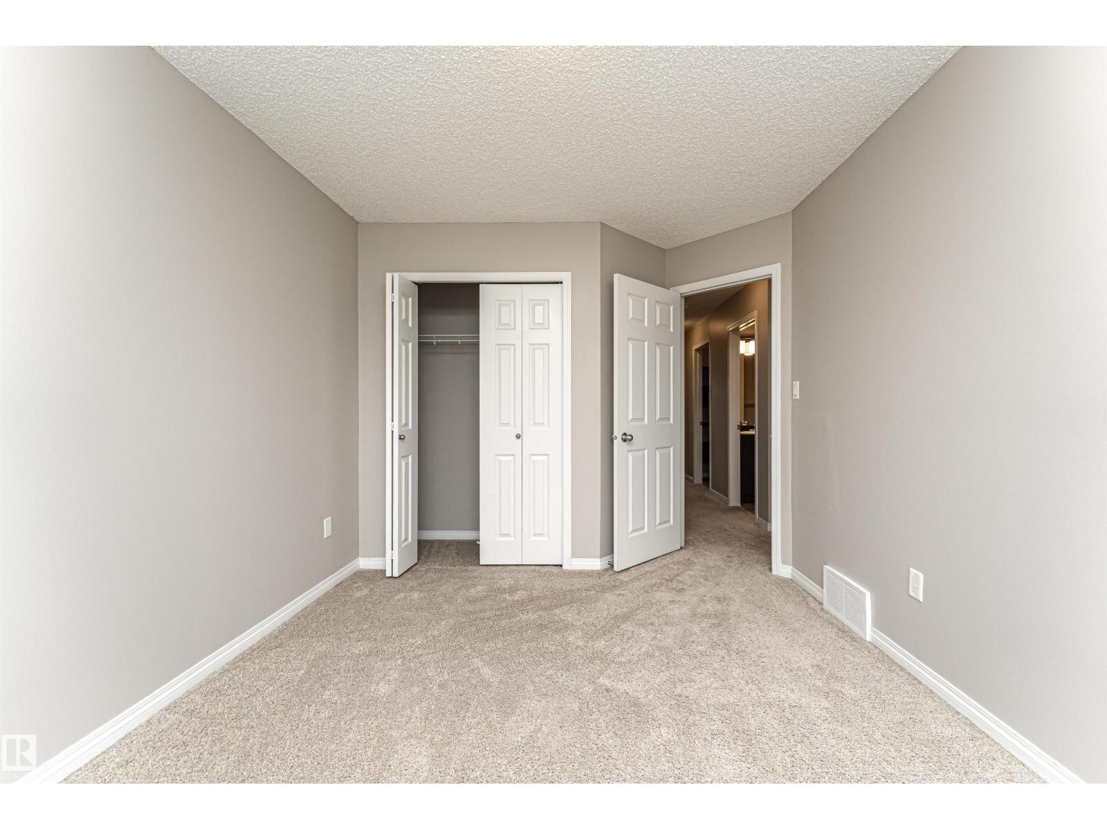 Photo 21 of 1642 Chapman Wy Sw, Edmonton AB