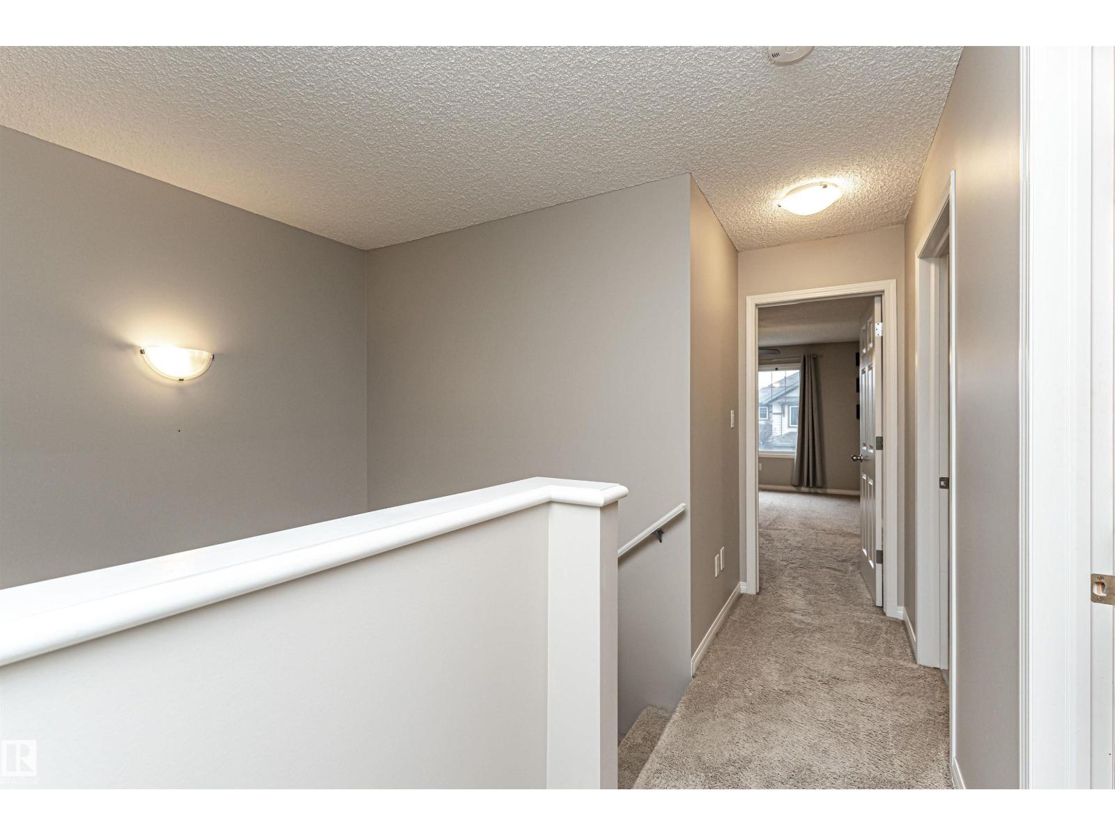 Photo 15 of 1642 Chapman Wy Sw, Edmonton AB