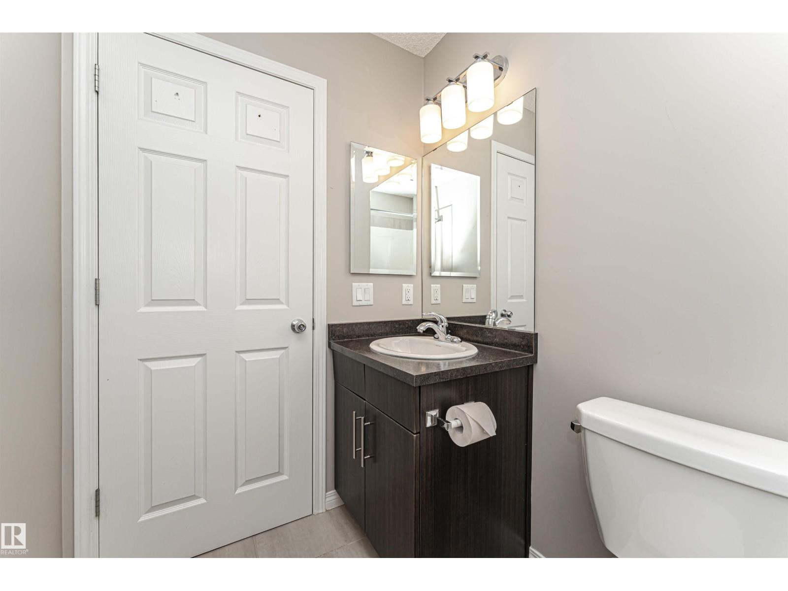 Photo 25 of 1642 Chapman Wy Sw, Edmonton AB
