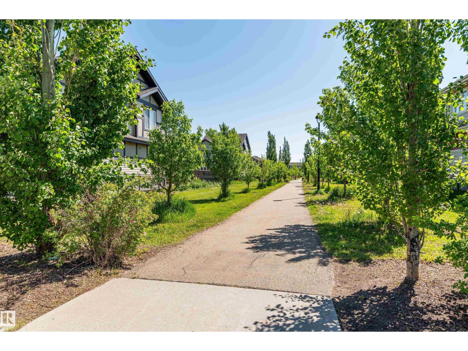 Photo 43 of 1642 Chapman Wy Sw, Edmonton AB