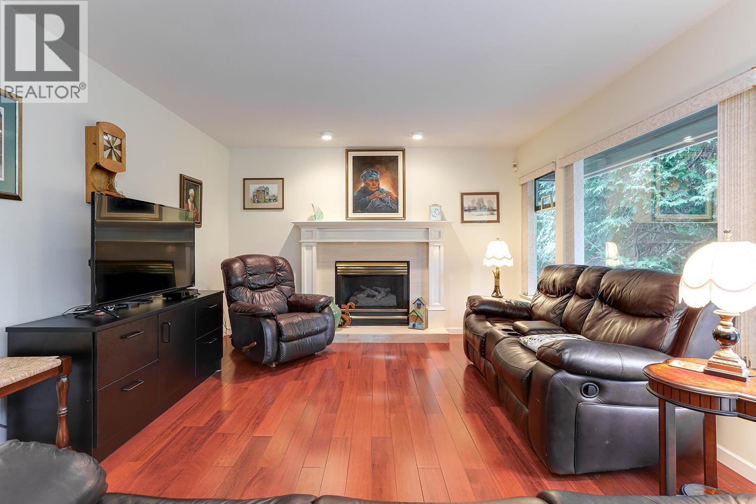 Photo 5 of 1254 Pacific Drive, Tsawwassen BC