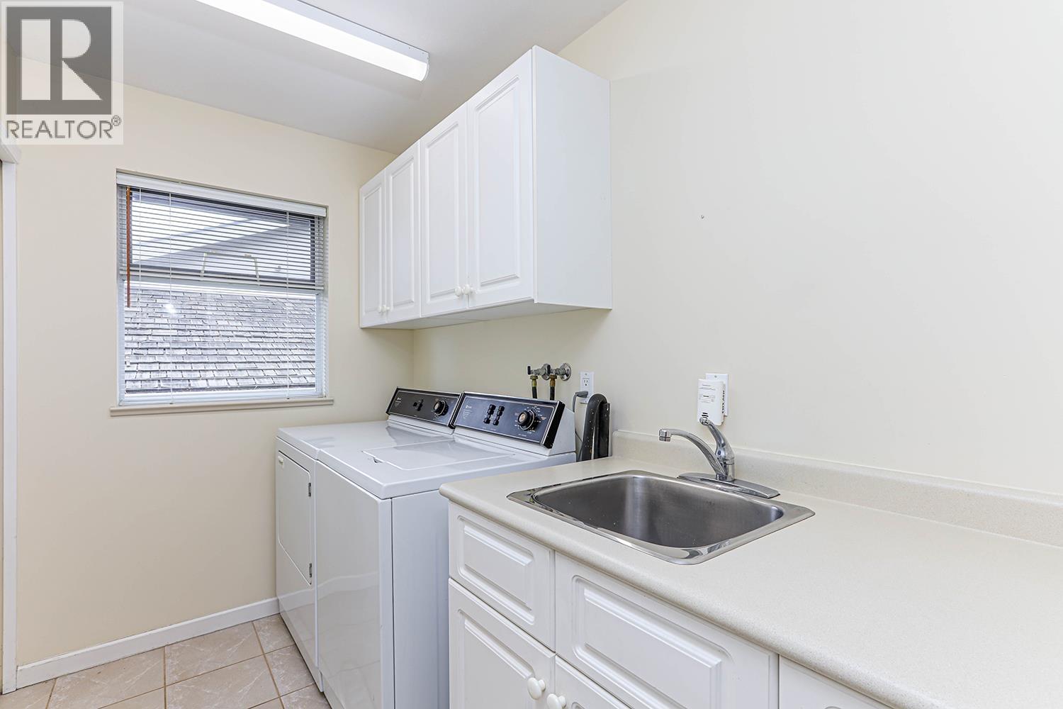Photo 12 of 1254 Pacific Drive, Tsawwassen BC