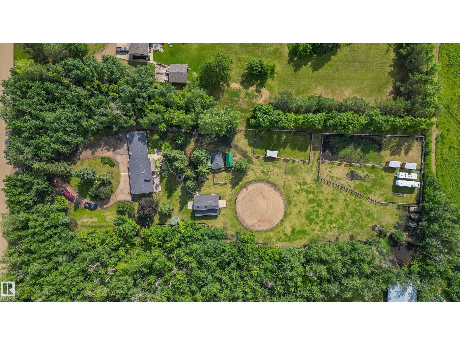 Photo 2 of 37 53059 Rge Road 224, Rural Strathcona County AB