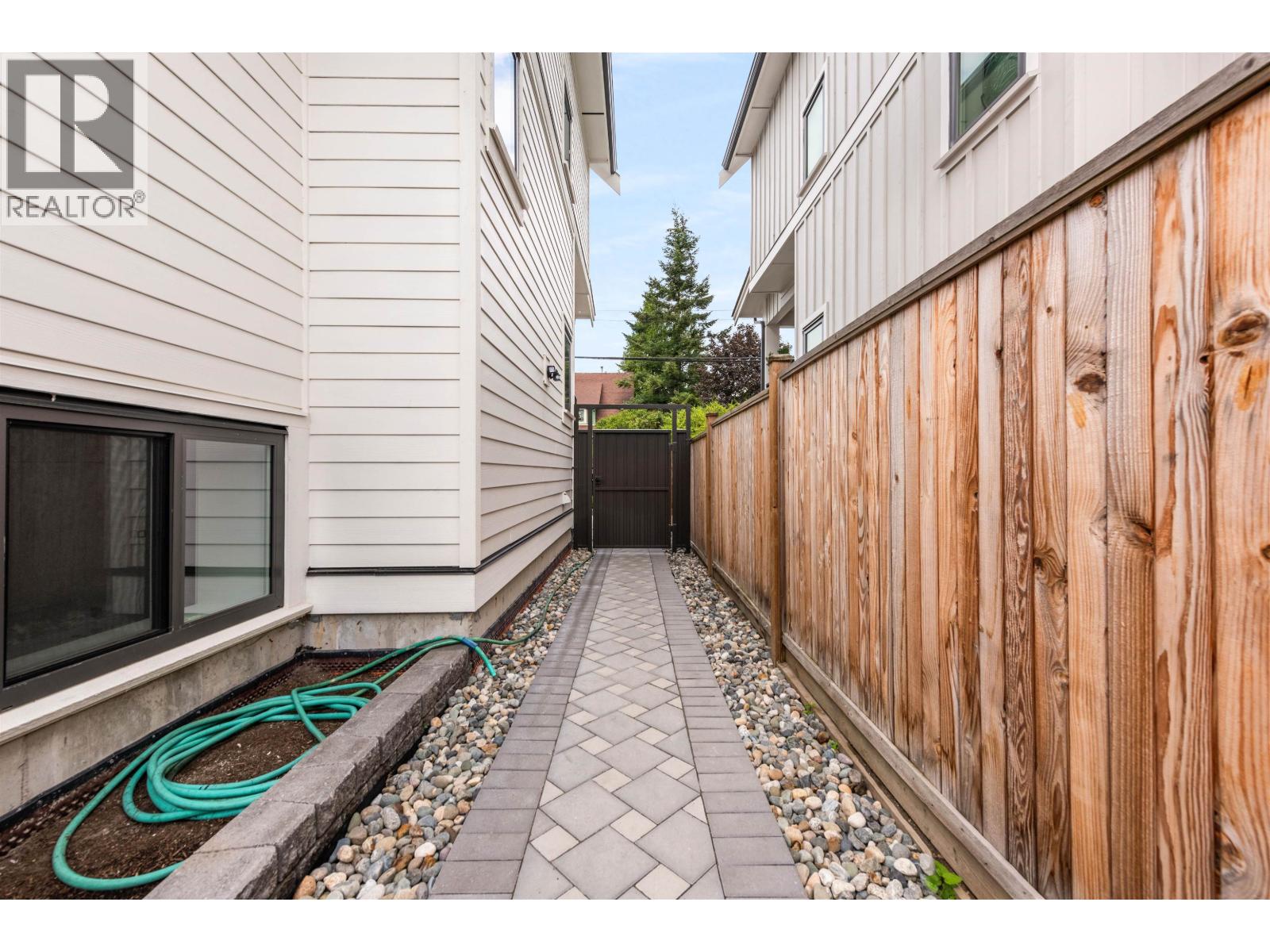 2052 FERNDALE STREET, Vancouver real estate listing R3012266