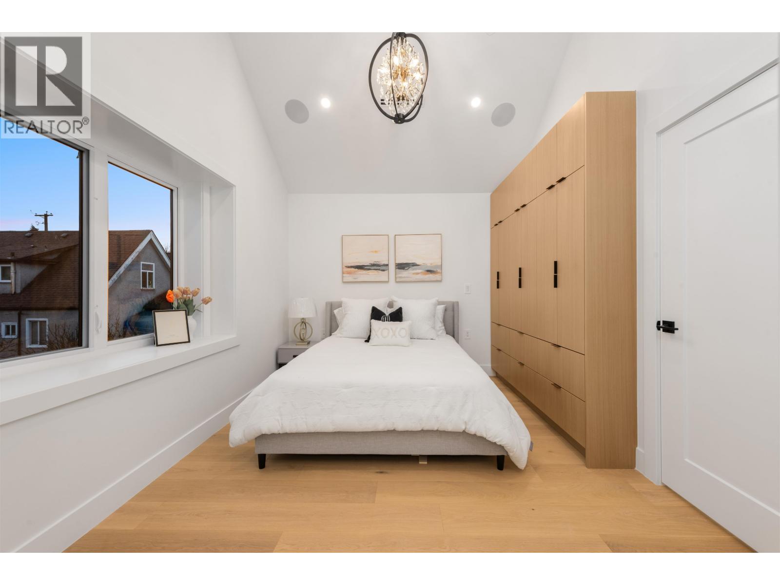 2052 FERNDALE STREET, Vancouver real estate listing R3012266