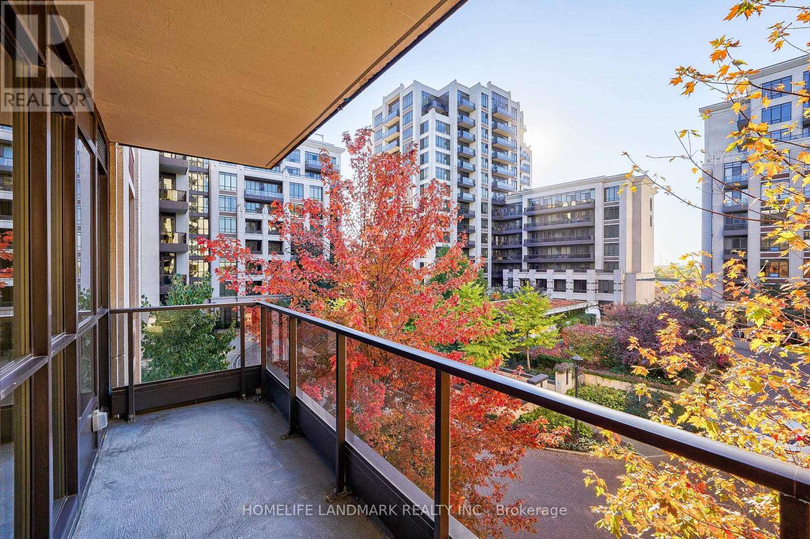Photo 12 of 517 89 South Town Centre Boulevard, Markham ON