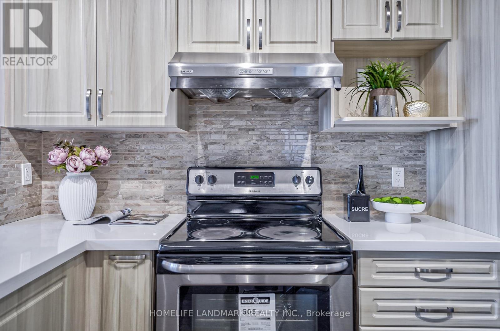 Photo 11 of 517 89 South Town Centre Boulevard, Markham ON