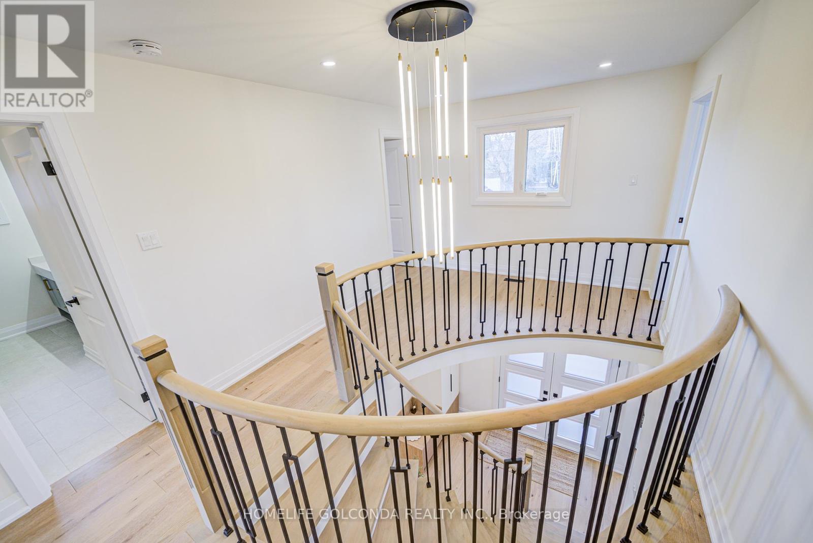 Photo 21 of 4407 Beacon Lane, Mississauga ON