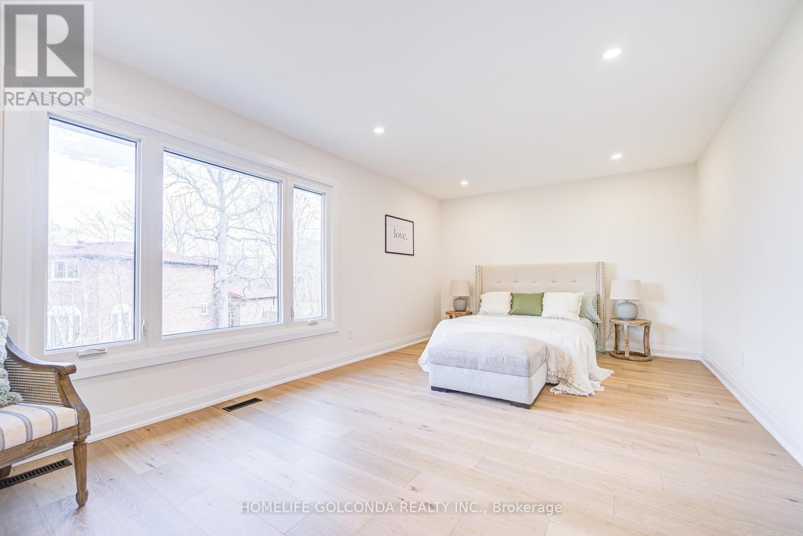 Photo 8 of 4407 Beacon Lane, Mississauga ON