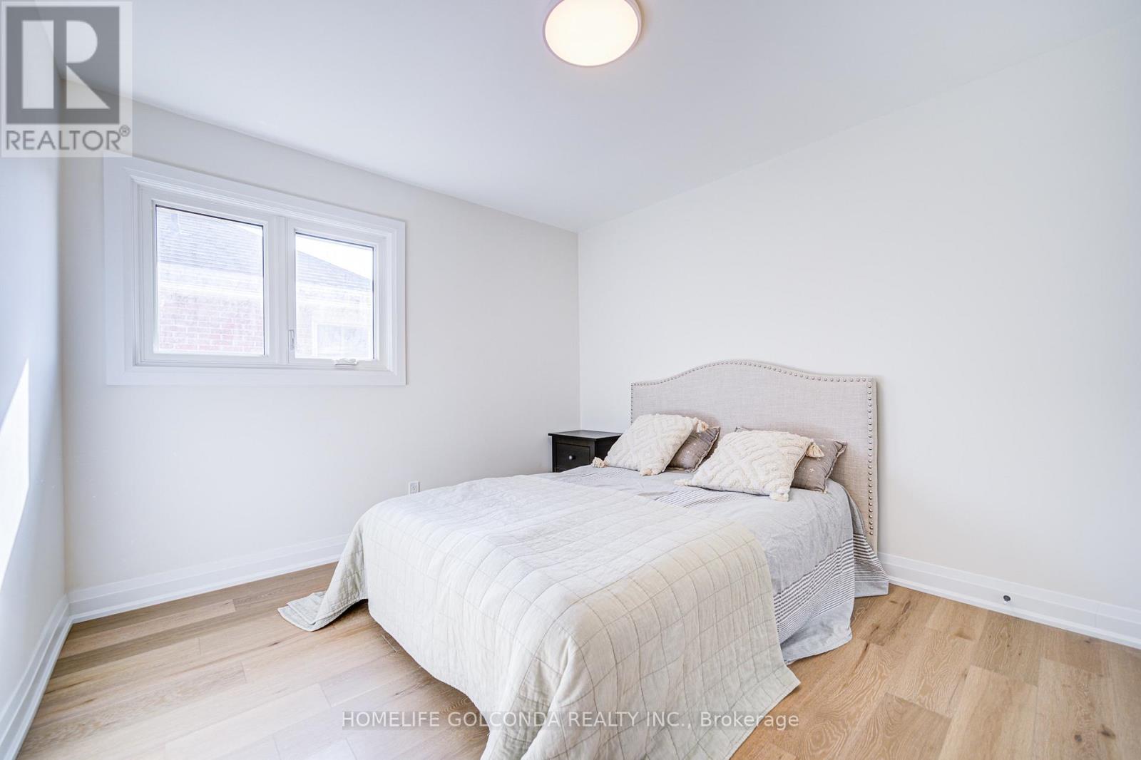 Photo 6 of 4407 Beacon Lane, Mississauga ON
