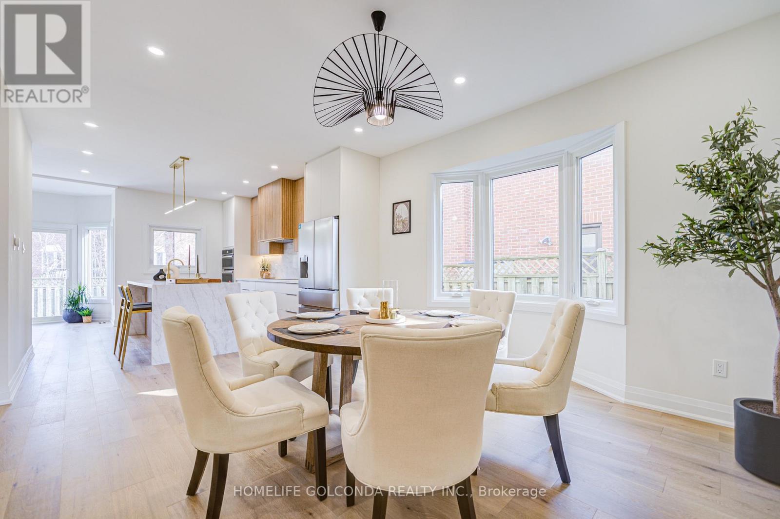 Photo 19 of 4407 Beacon Lane, Mississauga ON