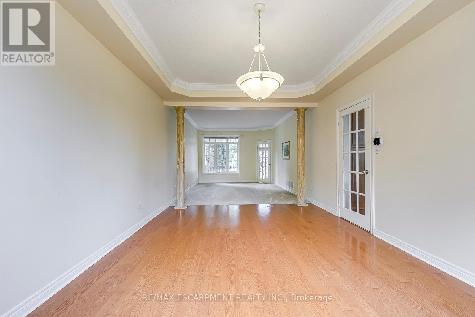 Photo 38 of 5337 Jameson Crescent, Burlington ON