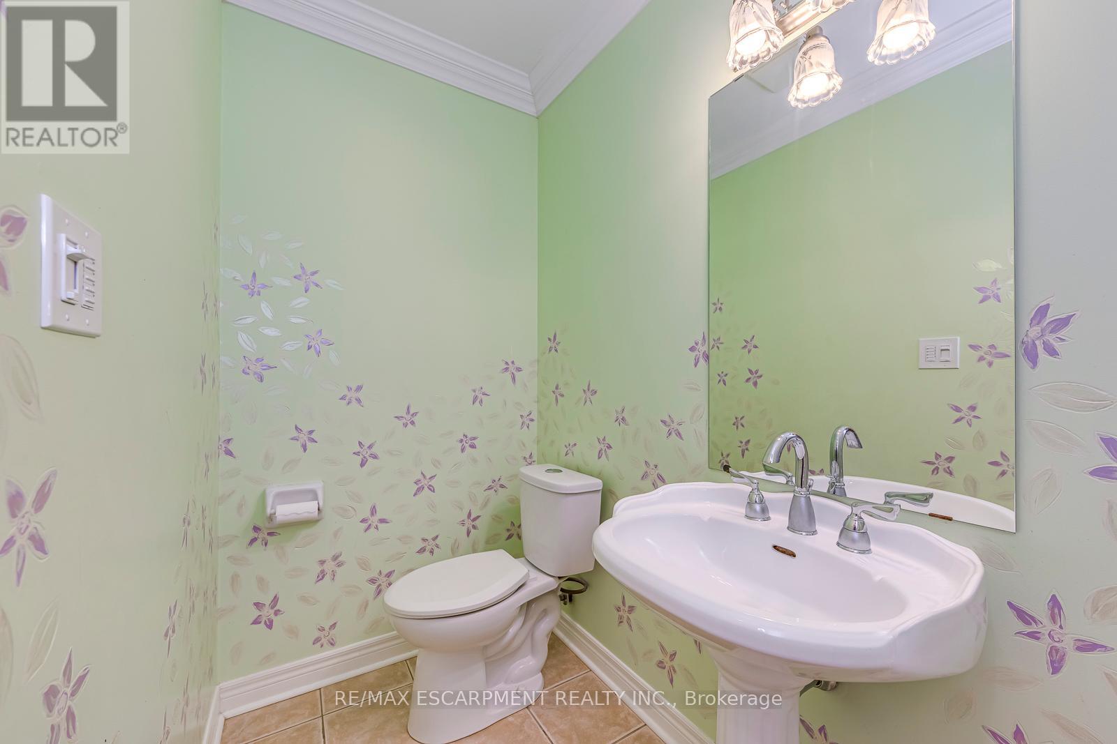 Photo 43 of 5337 Jameson Crescent, Burlington ON