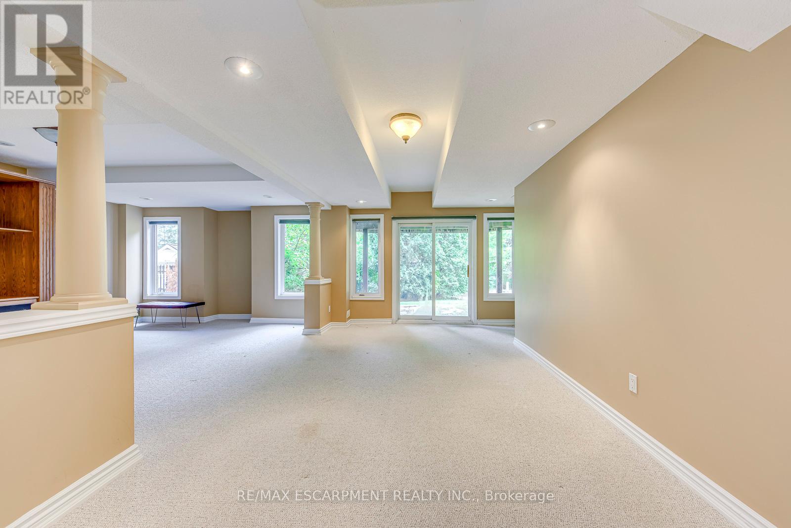 Photo 28 of 5337 Jameson Crescent, Burlington ON