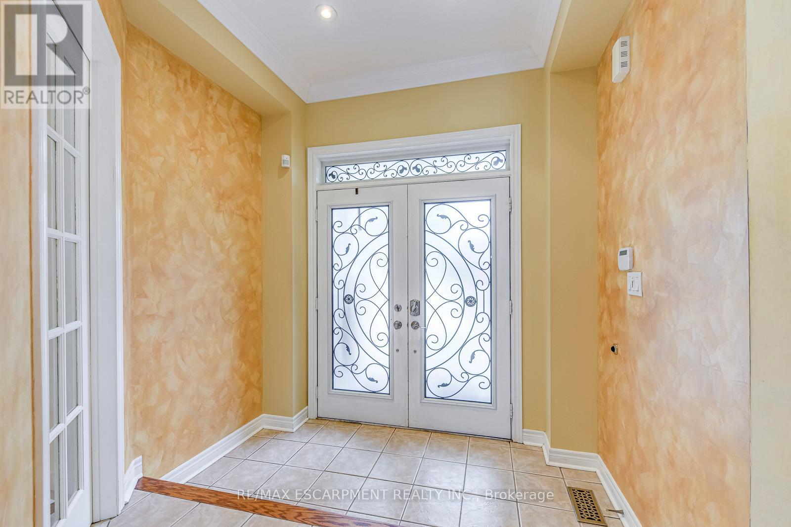 Photo 30 of 5337 Jameson Crescent, Burlington ON
