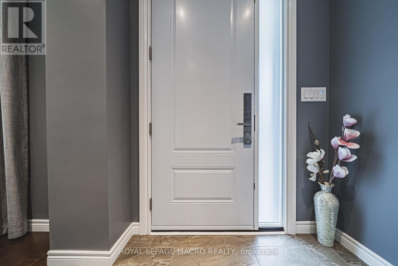 Photo 19 of 25 Orchard Hill, Hamilton ON