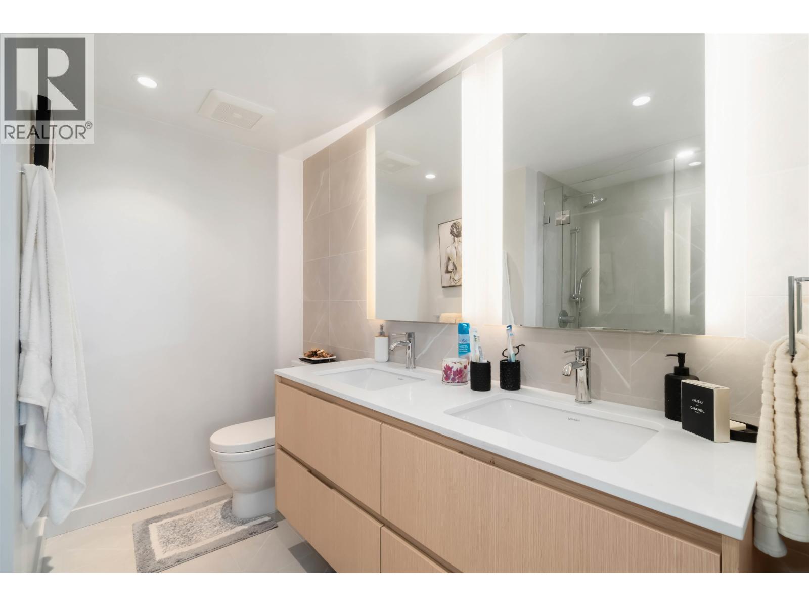 1806 1500 FERN STREET, North Vancouver